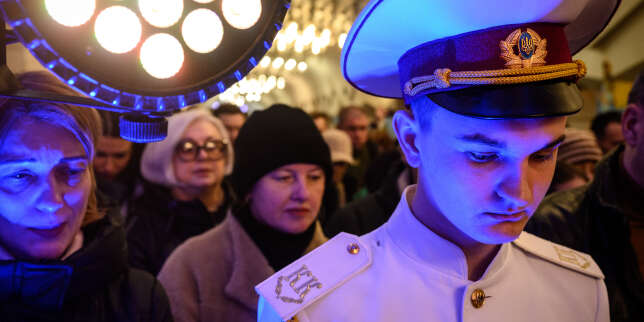 Deux ans de guerre en Ukraine : Kiev appelle à « l’unité qui apporte la victoire »