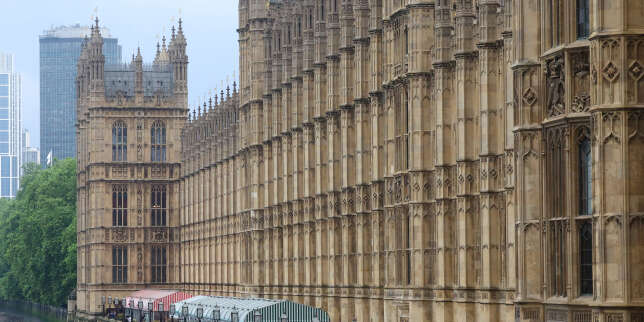 Le Parlement britannique officiellement dissous en vue des élections